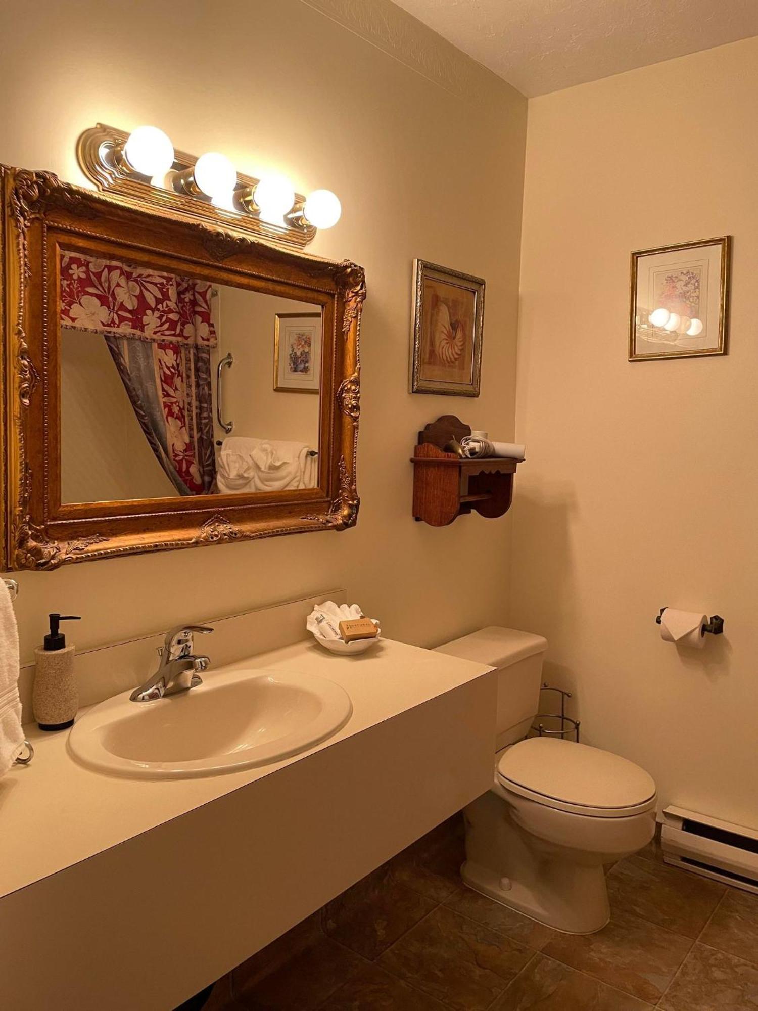 Marshlands Inn Sackville Kamer foto